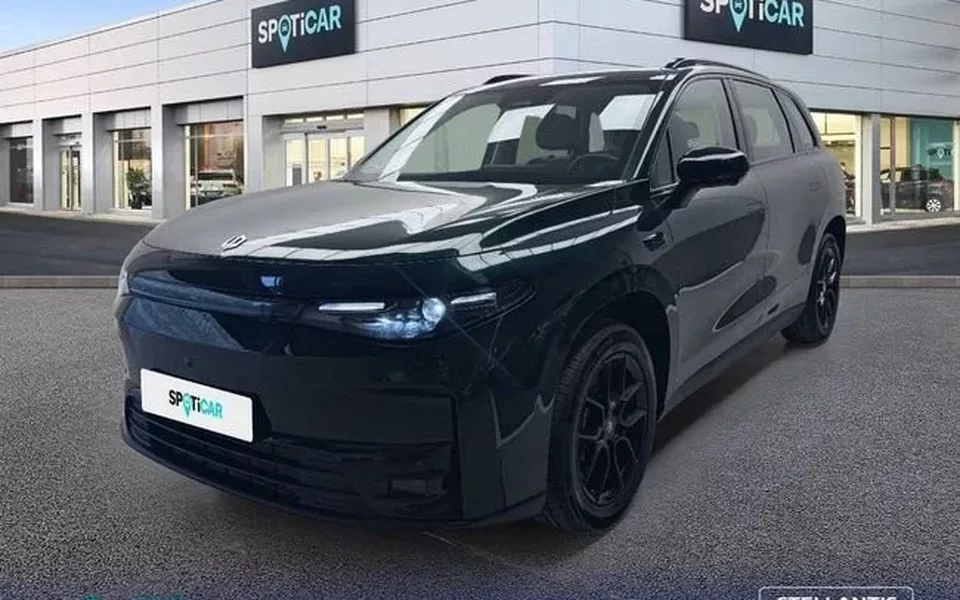 LEAPMOTOR C10 REEV 28.4 kWh REEV Hybrid A Design - 25490€ en Almeria