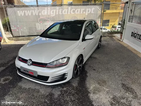 VW Golf GTI Performance BlueMotion DSG