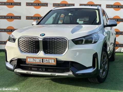 BMW iX1 xDrive30 xLine