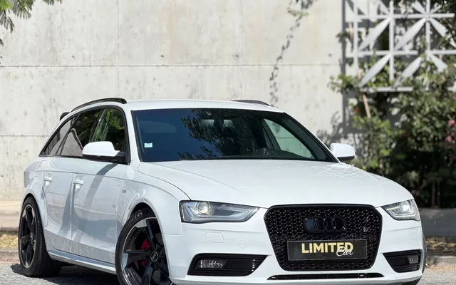 Audi A4 2.0 TDI DPF multitronic S line Sport Pack