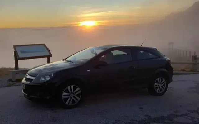 Opel Astra GTC 1.7 CDTi