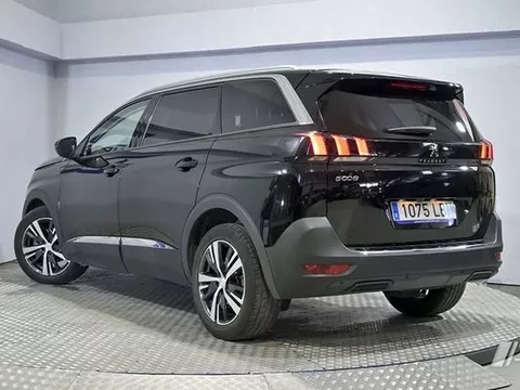PEUGEOT 5008 Allure 1.2L PureTech 96kW 130CV SS