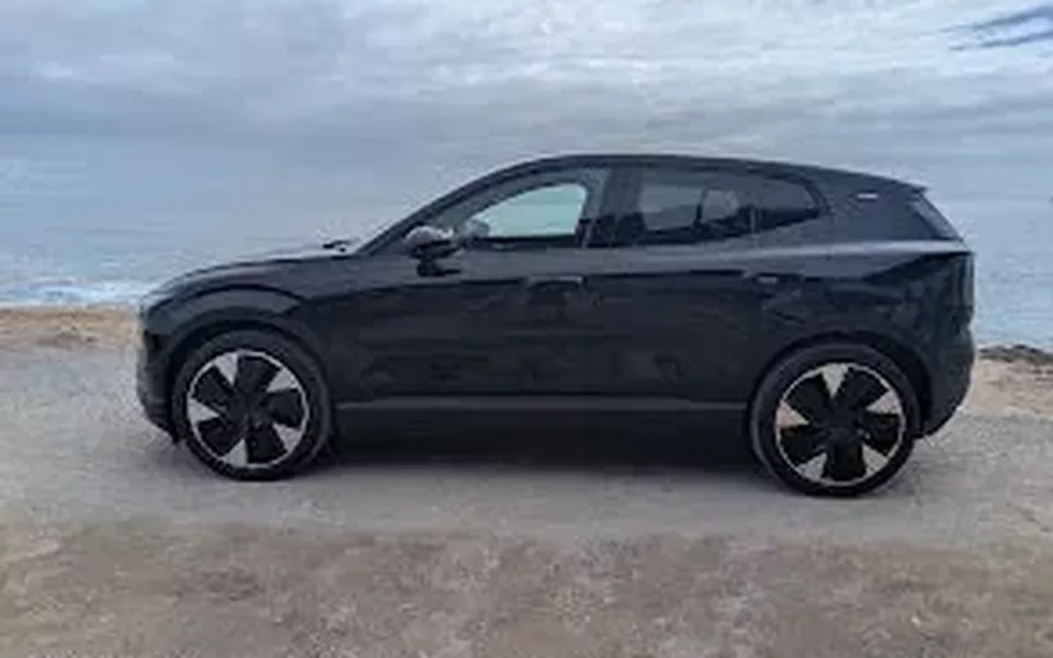 Volvo EX30 69 kWh Single Motor Extended Range Ultra