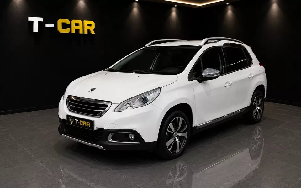 Peugeot 2008 1.2 PureTech Crossway