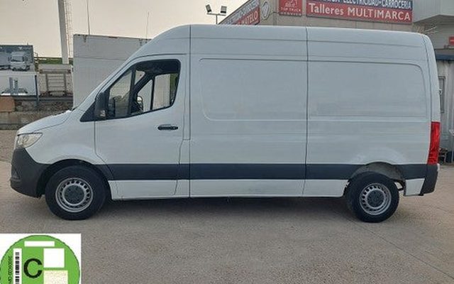 MERCEDES-BENZ Sprinter Furgón 211CDI Medio T.E. tD