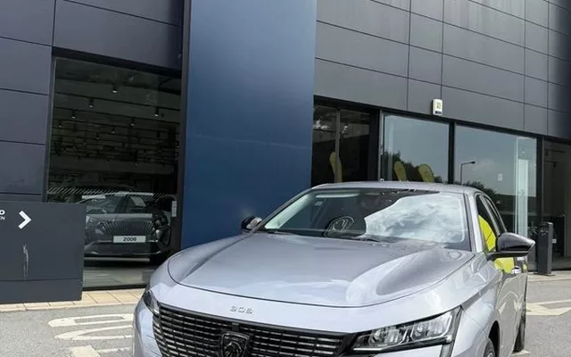 Peugeot e-308 54 kWh Allure