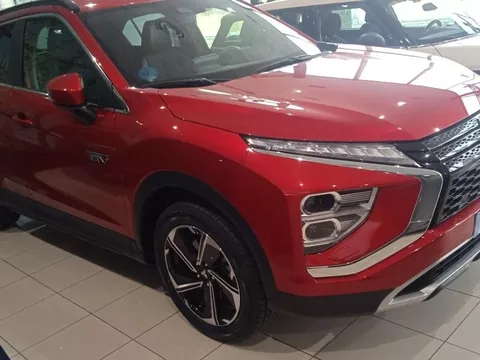 MITSUBISHI Eclipse Cross Eclipse Cross PHEV Kaiteki 4WD