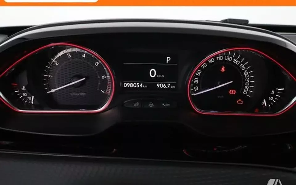 PEUGEOT 2008 1.2 PureTech GT Line
