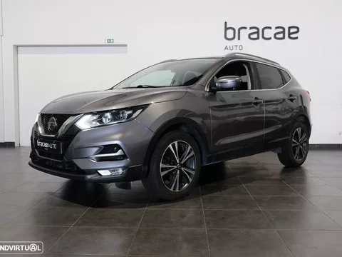 Nissan Qashqai 1.5 dCi N-Connecta J18+Led