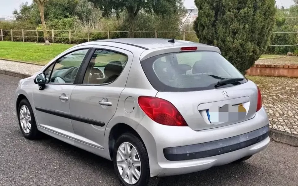 Peugeot 207