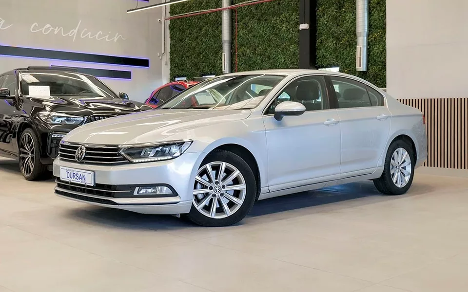 VOLKSWAGEN Passat Passat 2.0TDI Advance 110kW - 13490€ en Burgos