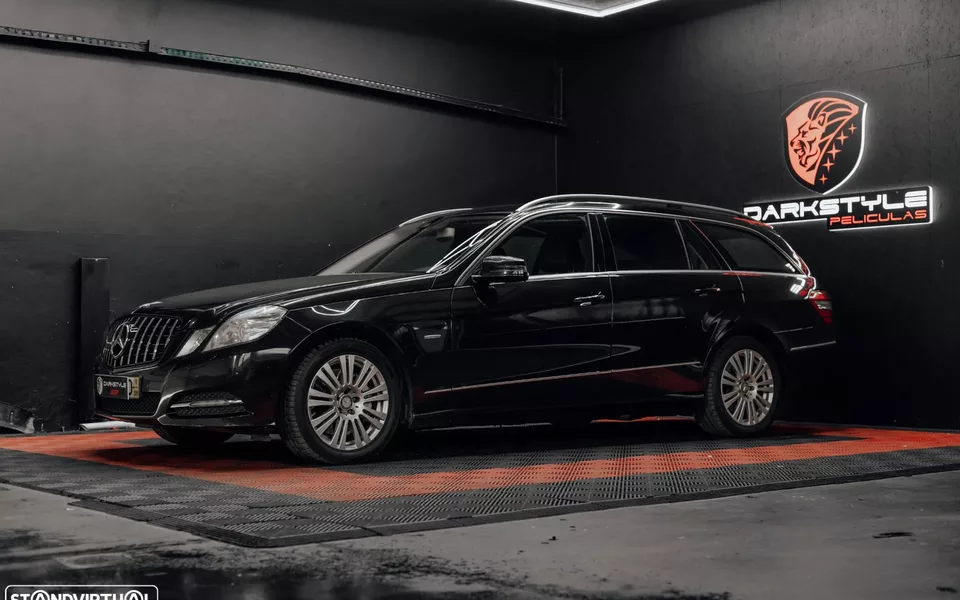 Mercedes-Benz E 220 CDI DPF BlueEFFICIENCY 7G-TRONIC Avantgarde