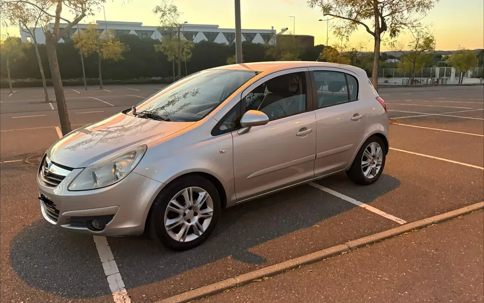 Opel Corsa 1.2 Enjoy