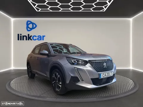 Peugeot 2008 1.2 PureTech Allure Pack