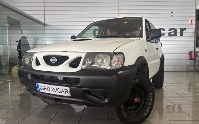 NISSAN Terrano Terrano 2.7 TDi Comfort
