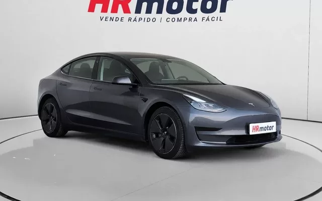 TESLA Model 3 Model 3 Standard Range Premium RWD