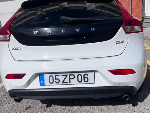 Volvo V40 D4 RDesign