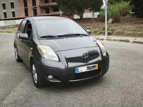 Toyota Yaris 1.0 VVT-i Sport