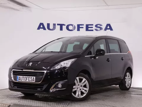Peugeot 5008 1.6 BLUEHDI STYLE 120CV 7 PLAZAS 5P # PARKTORNIC