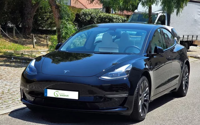 Tesla Model 3 Long Range Tração Integral