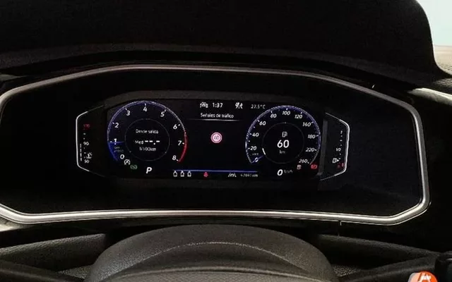VOLKSWAGEN T-Roc T-Roc 1.5 TSI R-Line kW DSG7 110KW