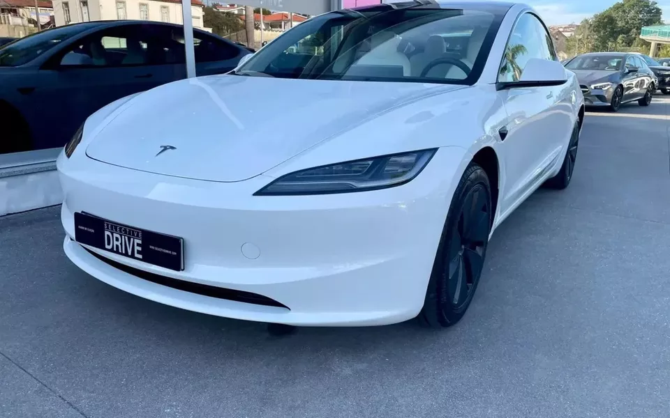 Tesla Model 3 Tração Traseira Premium