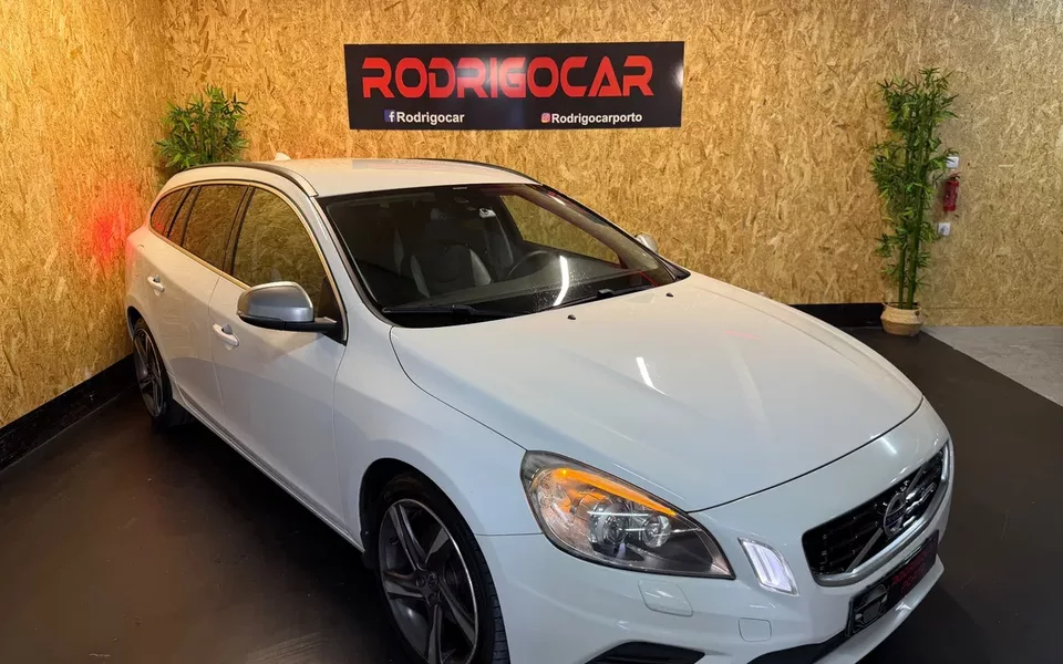 Volvo V60 1.6 D2 Drive R-Design Powershift Start/Stop