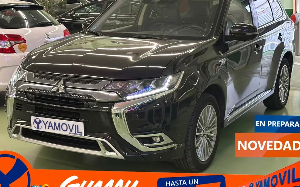 Mitsubishi Outlander 2.4 PHEV Kaiteki 4WD Auto 165 kW (224 CV)