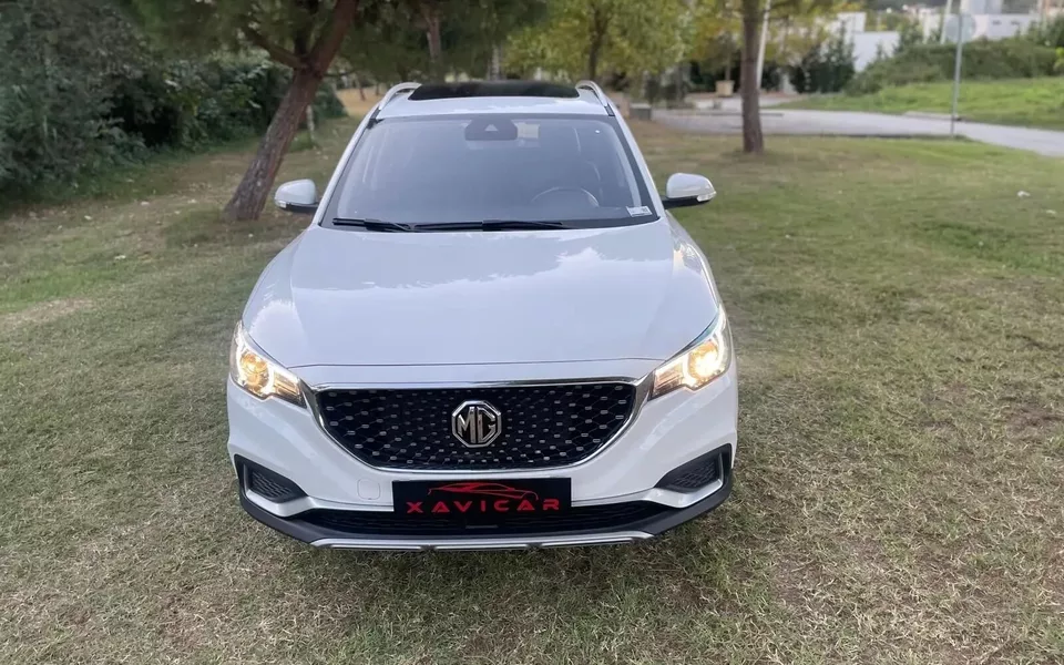 MG ZS Luxury