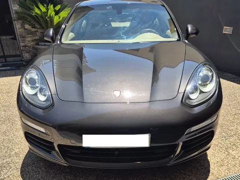 Porsche Panamera S E-Hybrid