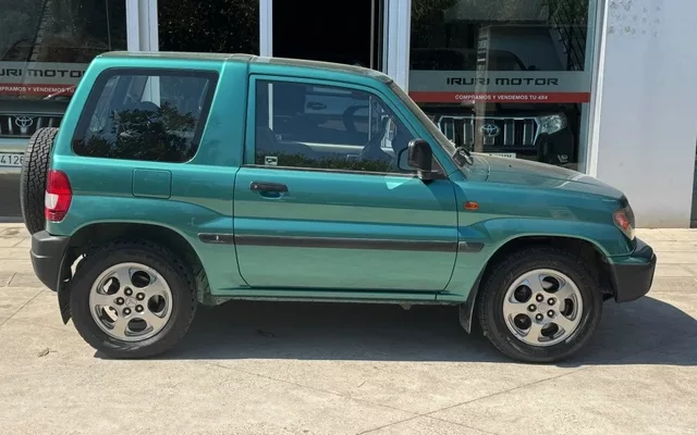 MITSUBISHI Montero Montero iO 1.8 GDI Base