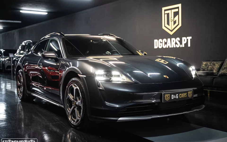 Porsche Taycan Cross Turismo 4