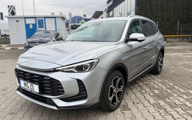 MG ZS 2025
