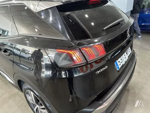 PEUGEOT 3008 225 eEAT8 GT