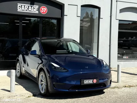 Tesla Model Y Long Range Dual Motor AWD