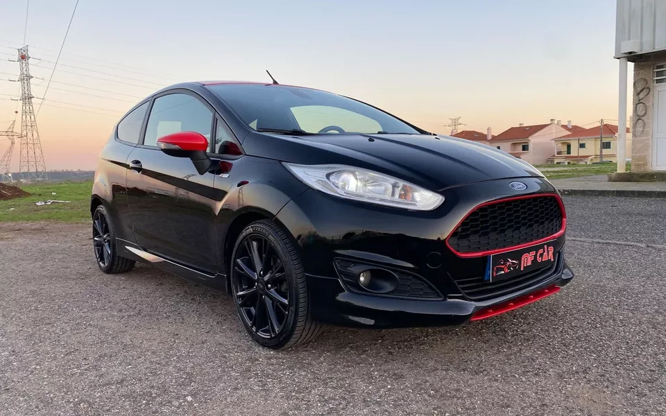 Ford Fiesta 1.0 T EcoBoost STLine Red&Black