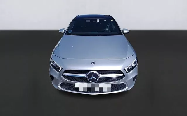 MERCEDES-BENZ Clase CLA Sedan A 200 d 4MATIC