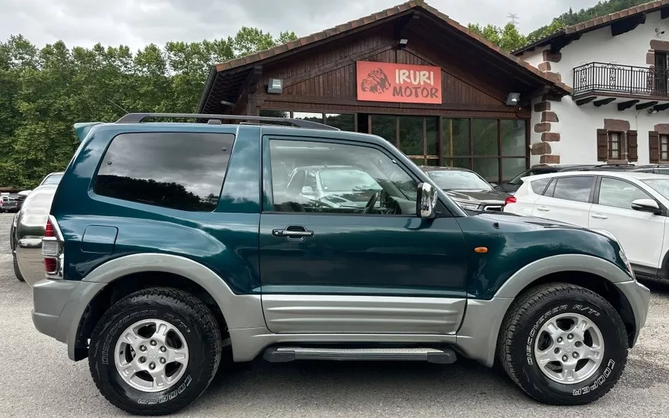 MITSUBISHI Montero Montero 3.5 GDI GLS Kaiteki AT