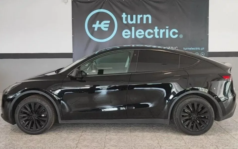 Tesla Model Y Tração Traseira