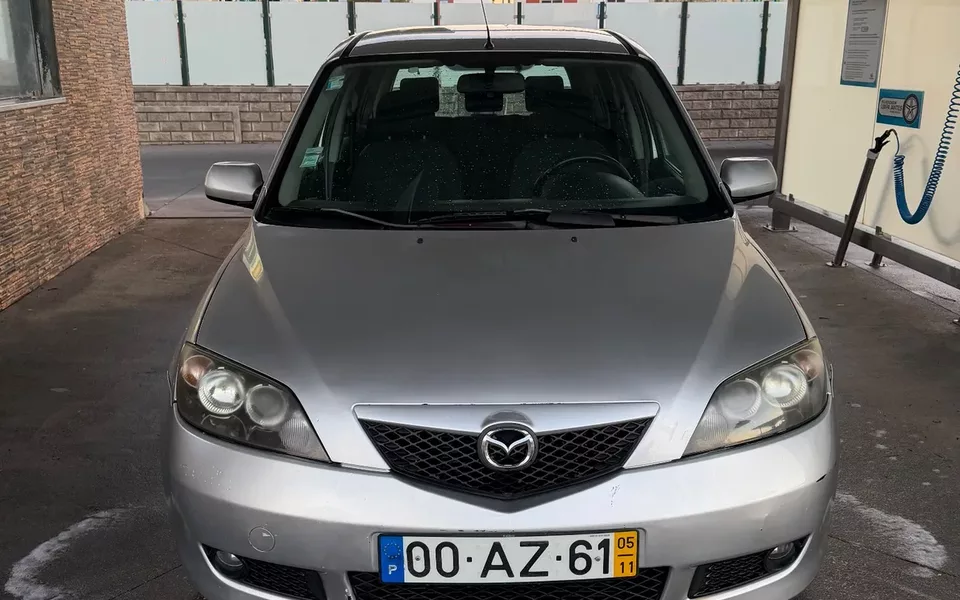 Mazda 2