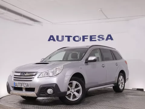 Subaru Outback 2.0 TDI EXECUTIVE LINEARTRONIC AUTO 150CV 5P # CUERO, TECHO ELEC, NAVY, PARKTRONIC