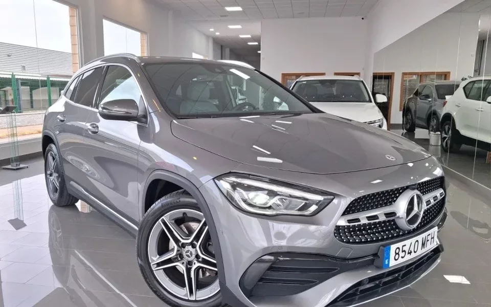 MERCEDES-BENZ Clase GLA GLA 200d 8G-DCT