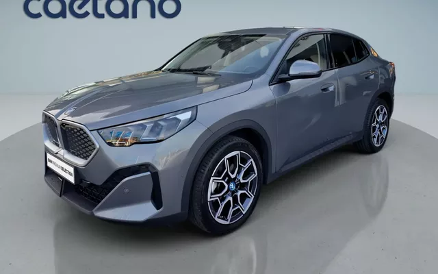 BMW iX2 eDrive20