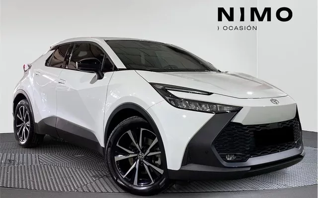TOYOTA C-HR 2.0 220PH Advance