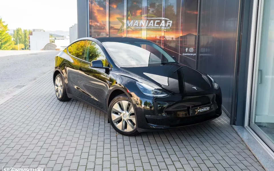 Tesla Model Y Long Range Dual Motor AWD