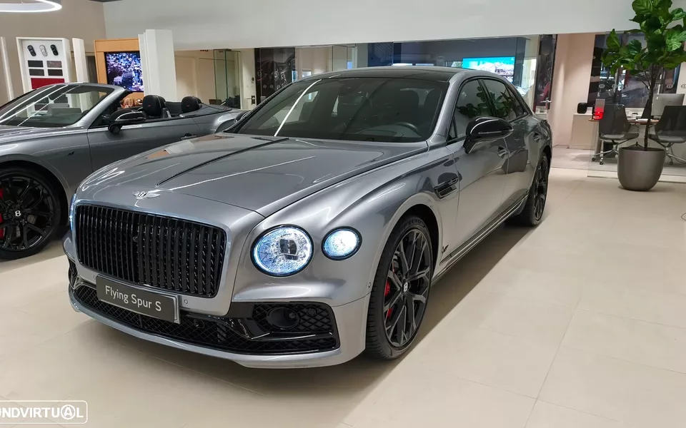 Bentley Flying Spur Hybrid S