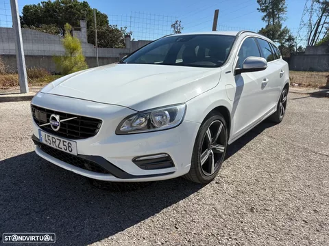 Volvo V60 2.4 D6 R-Design Sum.AWD Phev