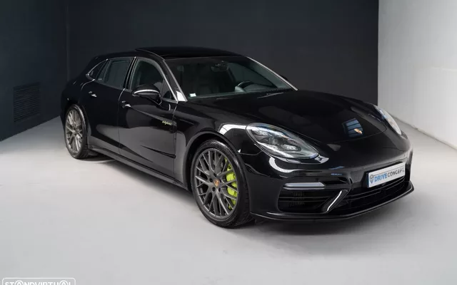 Porsche Panamera Sport Turismo Turbo S E-Hybrid