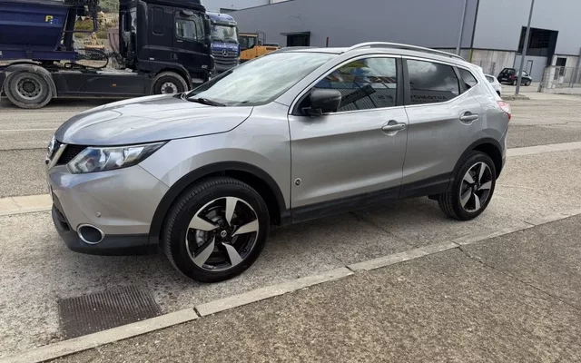 NISSAN Qashqai Qashqai 1.5dCi Tekna 4x2 - 13975€ en Palencia