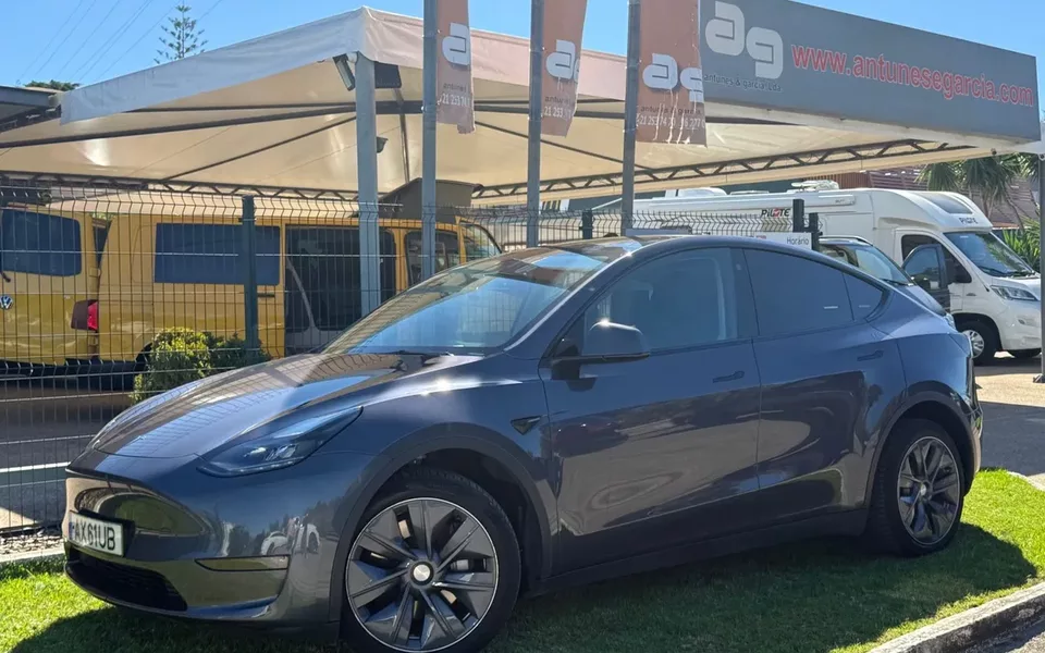 Tesla Model Y Long Range Tração Integral